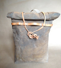 *Taupe* Shale 7L cotton canvas rucksack